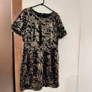 Size xl black & gold sequin dress